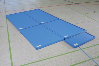 Mått: 200 x100 x 6 cm,  vikt: 18 kg, 